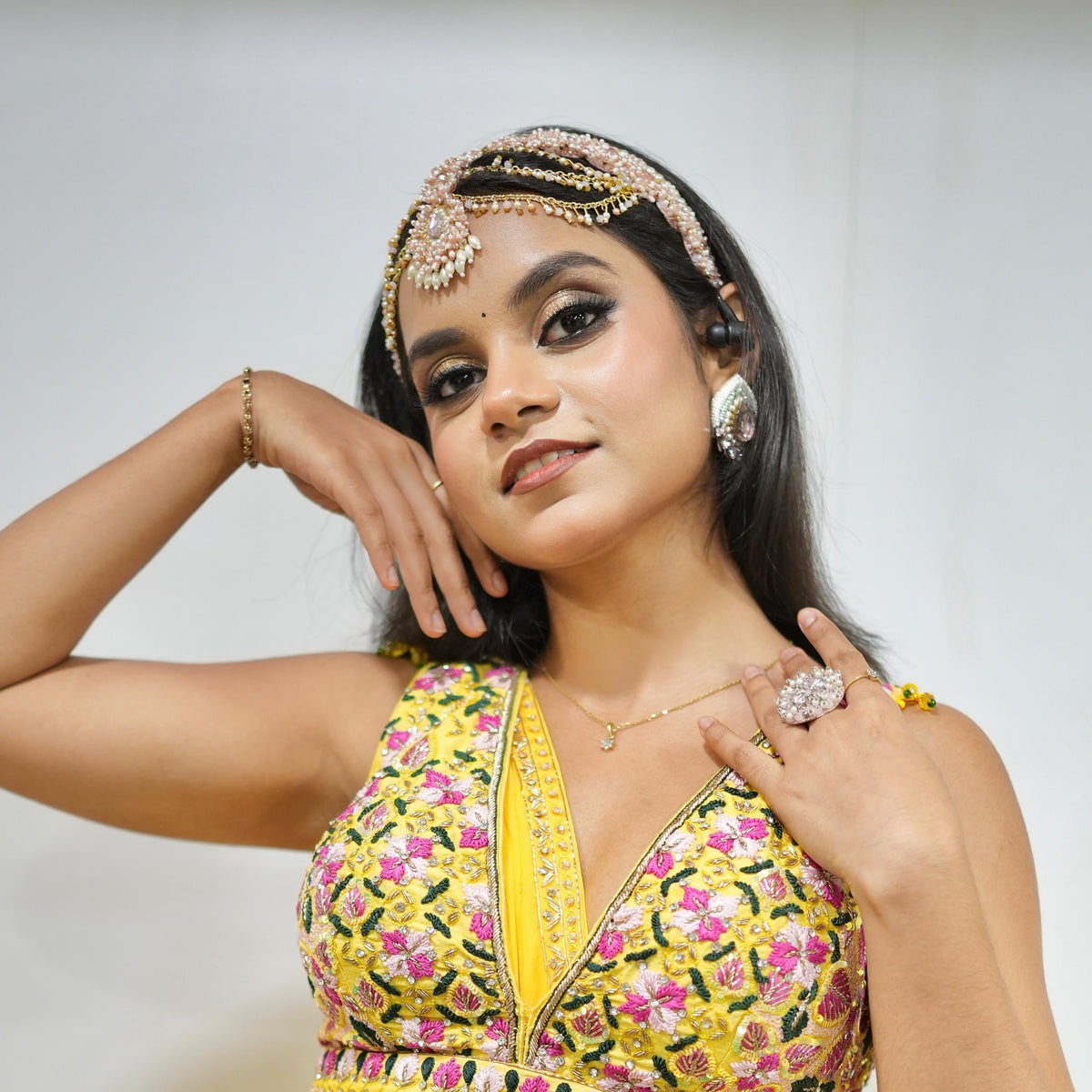 Aishwa Headband Mangtika