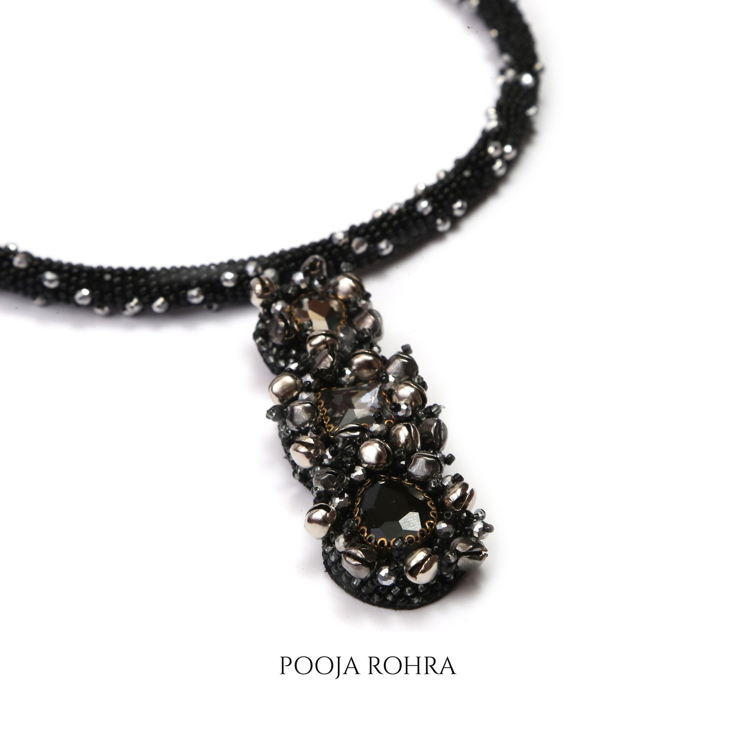 Oorvi Necklace